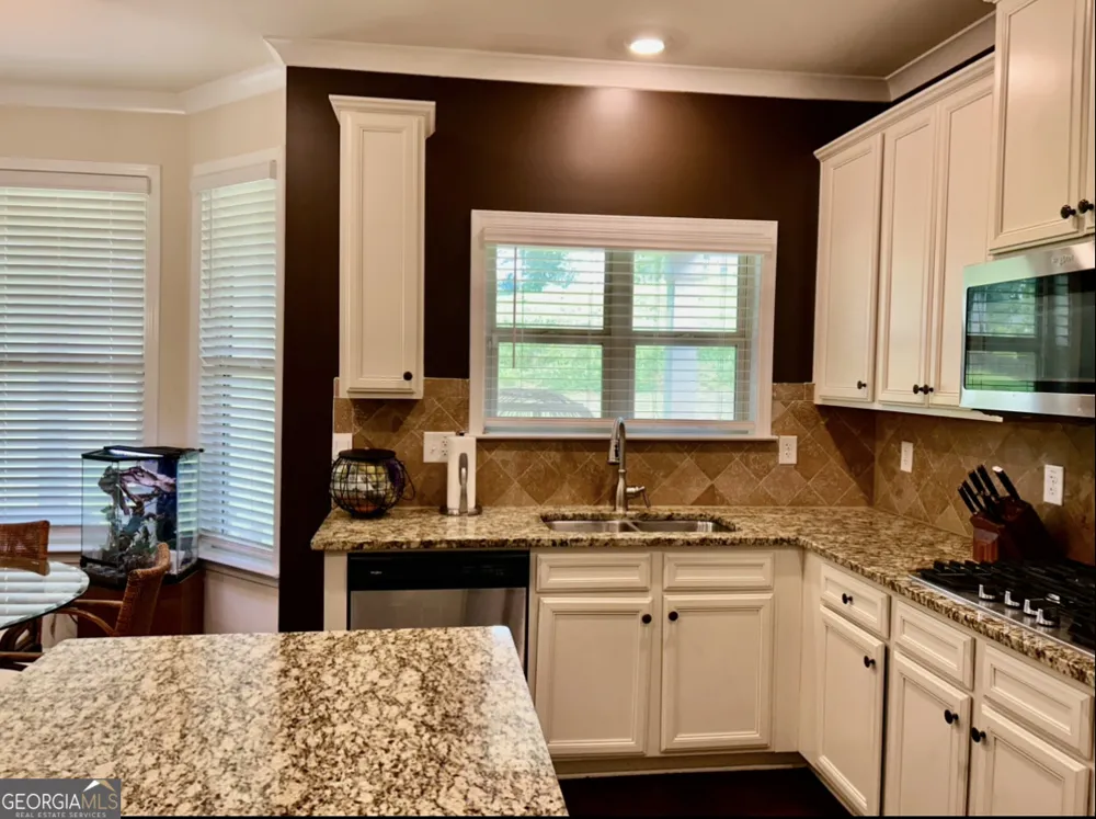 330 Darien DR Senoia, GA 30276