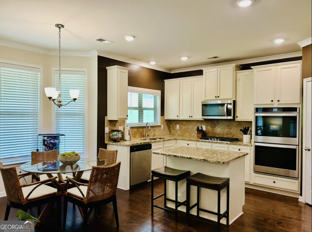 330 Darien DR Senoia, GA 30276