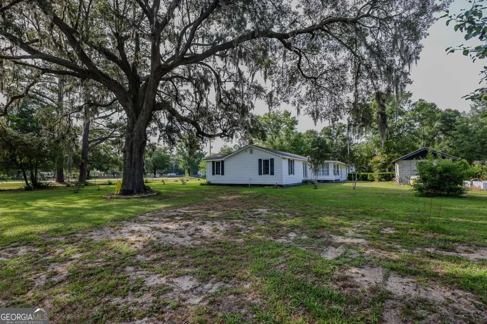 1492 Sand Hill RD Guyton, GA 31312
