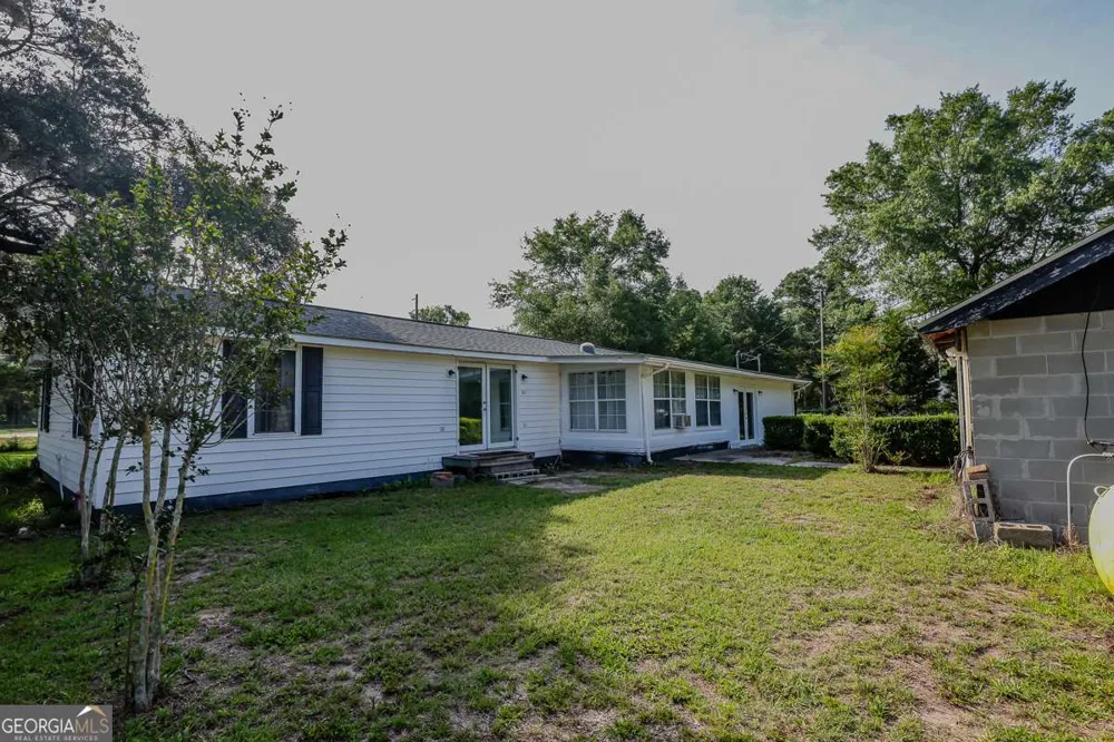 1492 Sand Hill RD Guyton, GA 31312