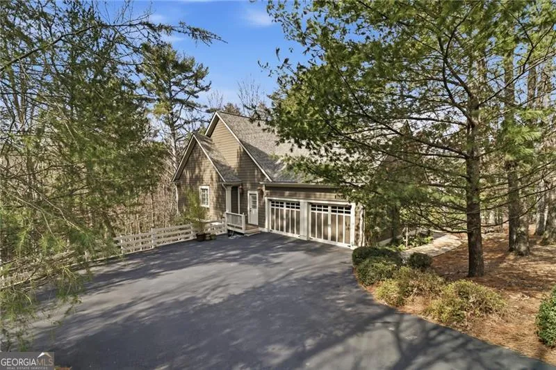 89 Bluestern DR NW Big Canoe, GA 30143