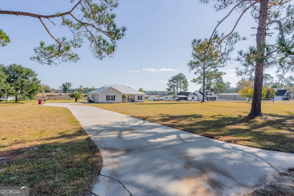 6664 Southside DR Blackshear, GA 31516