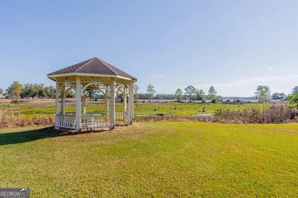 6664 Southside DR Blackshear, GA 31516