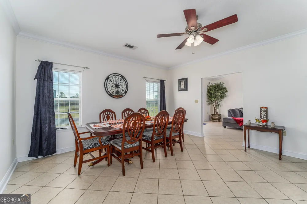 6664 Southside DR Blackshear, GA 31516