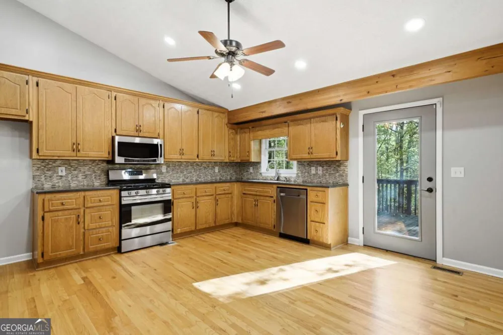 4422 Fincher RD Canton, GA 30114