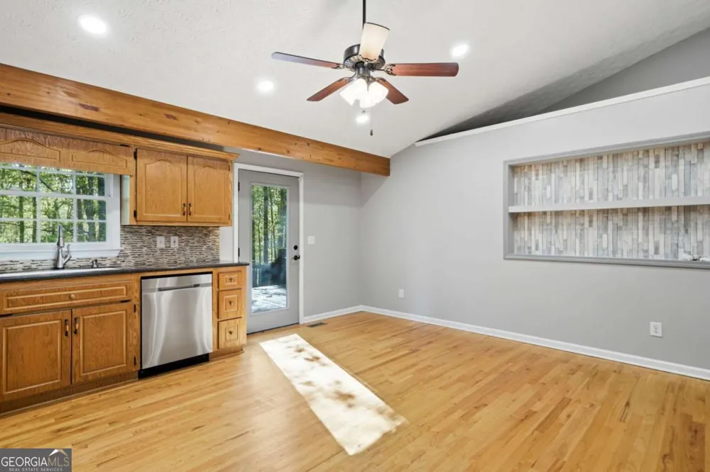 4422 Fincher RD Canton, GA 30114