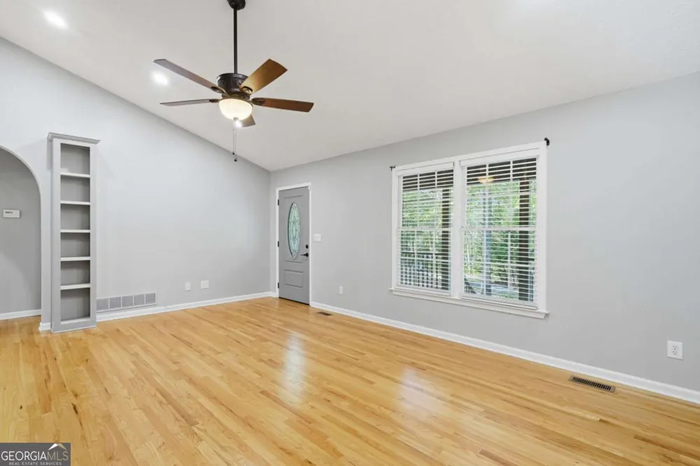 4422 Fincher RD Canton, GA 30114