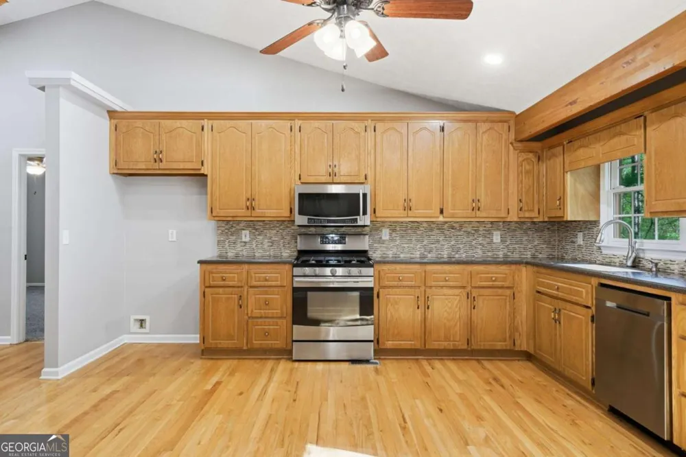 4422 Fincher RD Canton, GA 30114