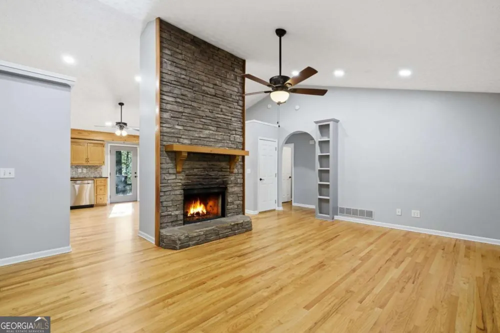 4422 Fincher RD Canton, GA 30114