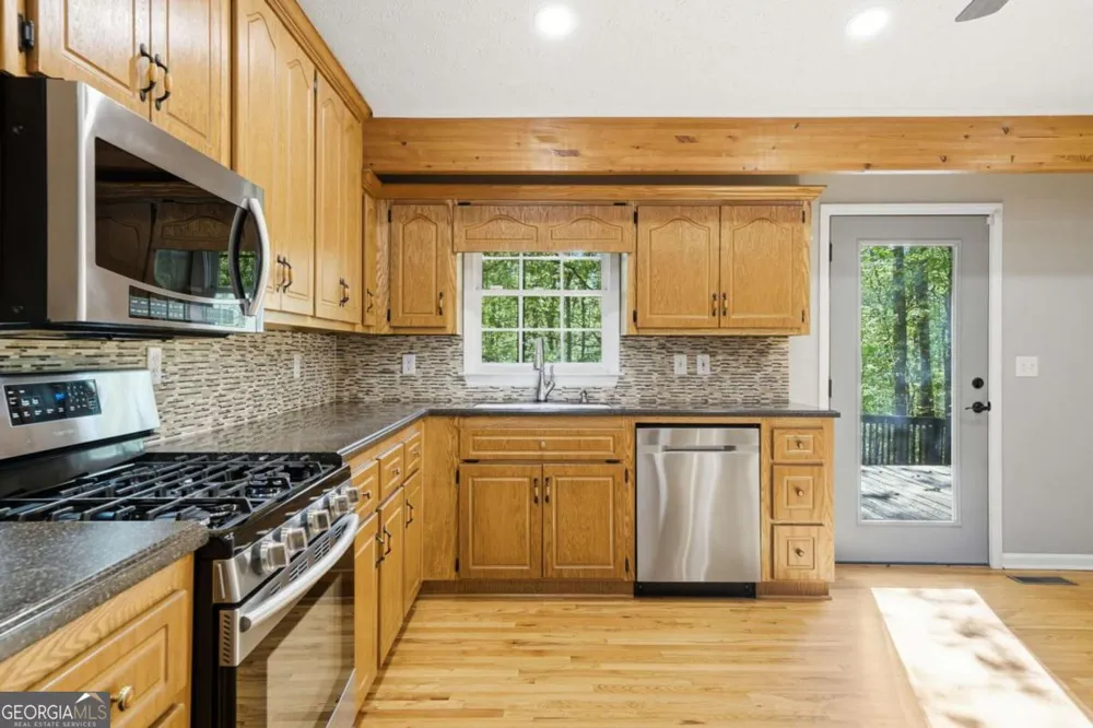 4422 Fincher RD Canton, GA 30114