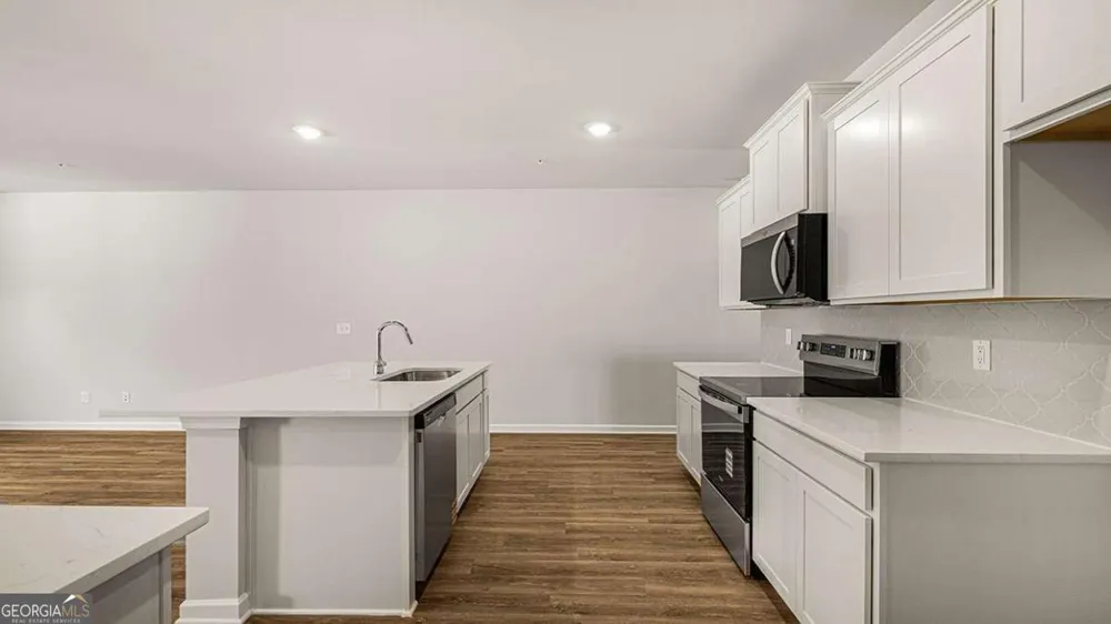 202 Sound CIR Stockbridge, GA 30281