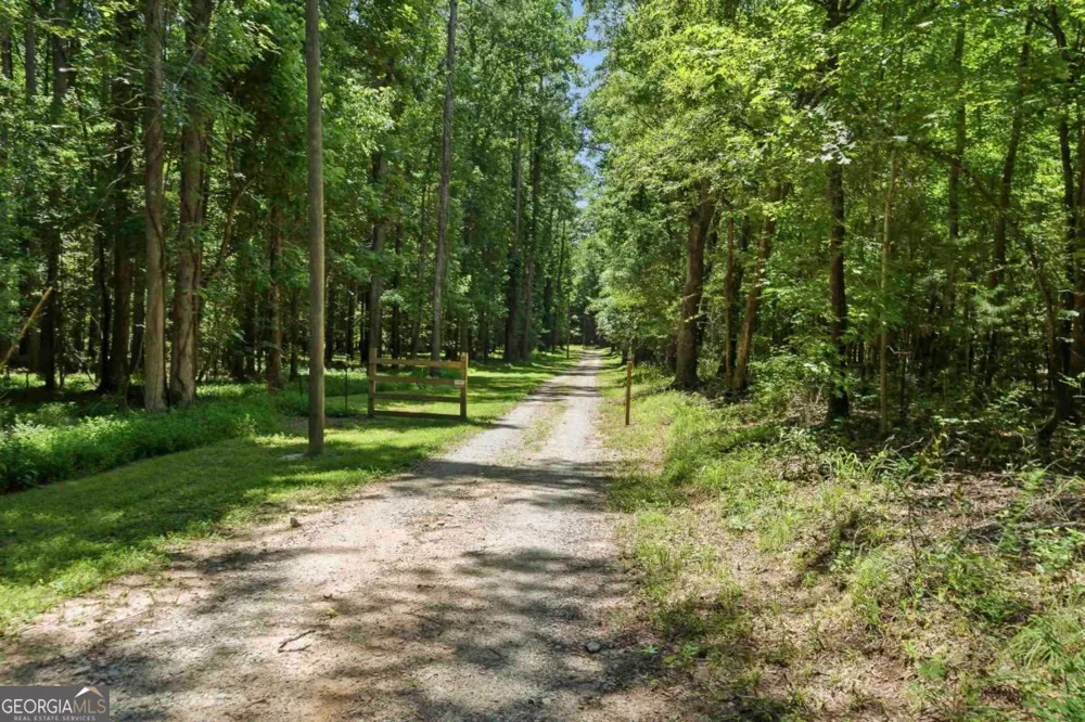 4271 Veazey RD Greensboro, GA 30642