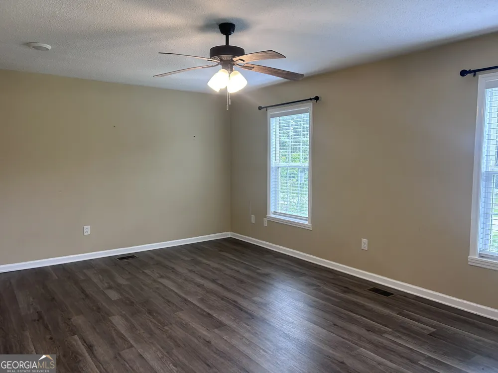 231 Advantage LN Swainsboro, GA 30401