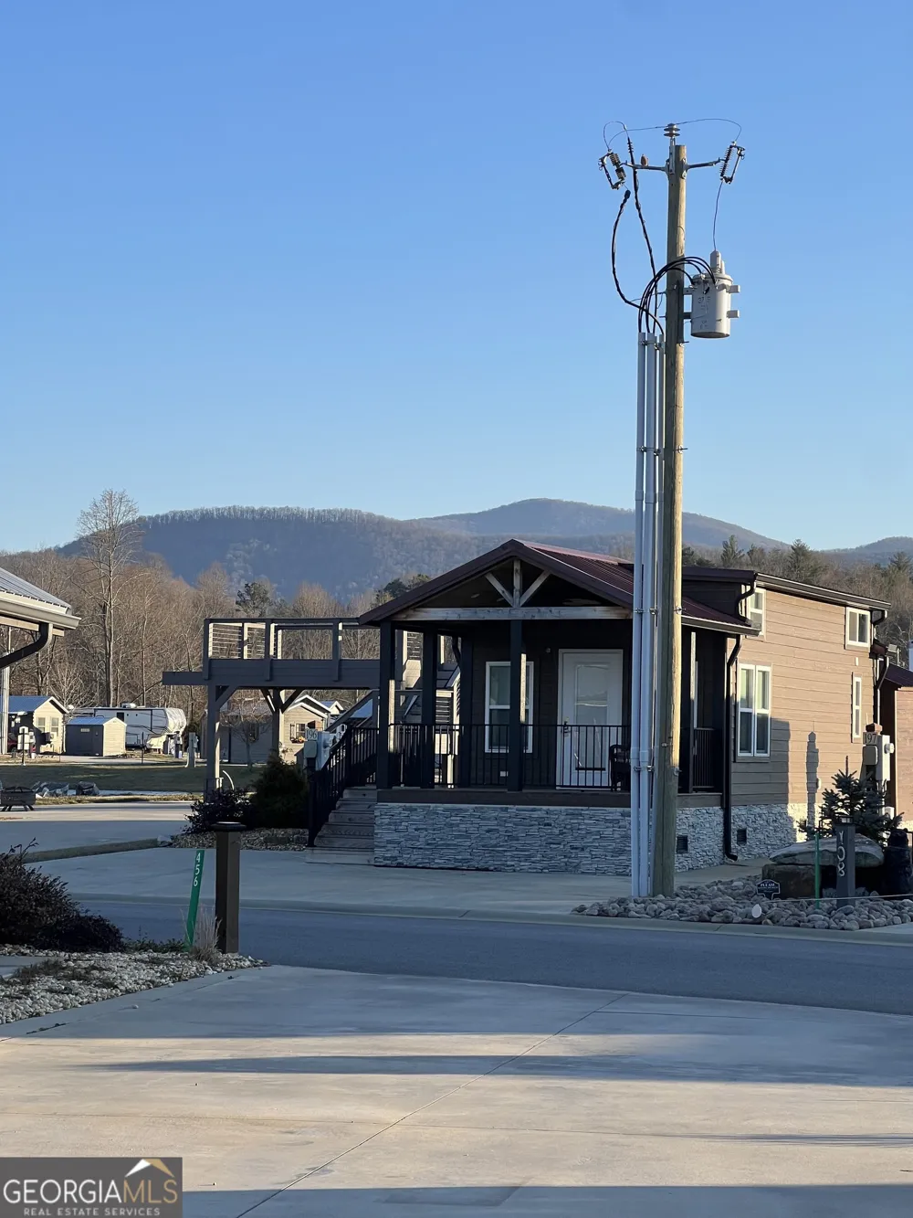456 Mountain Creek RD Blairsville, GA 30512