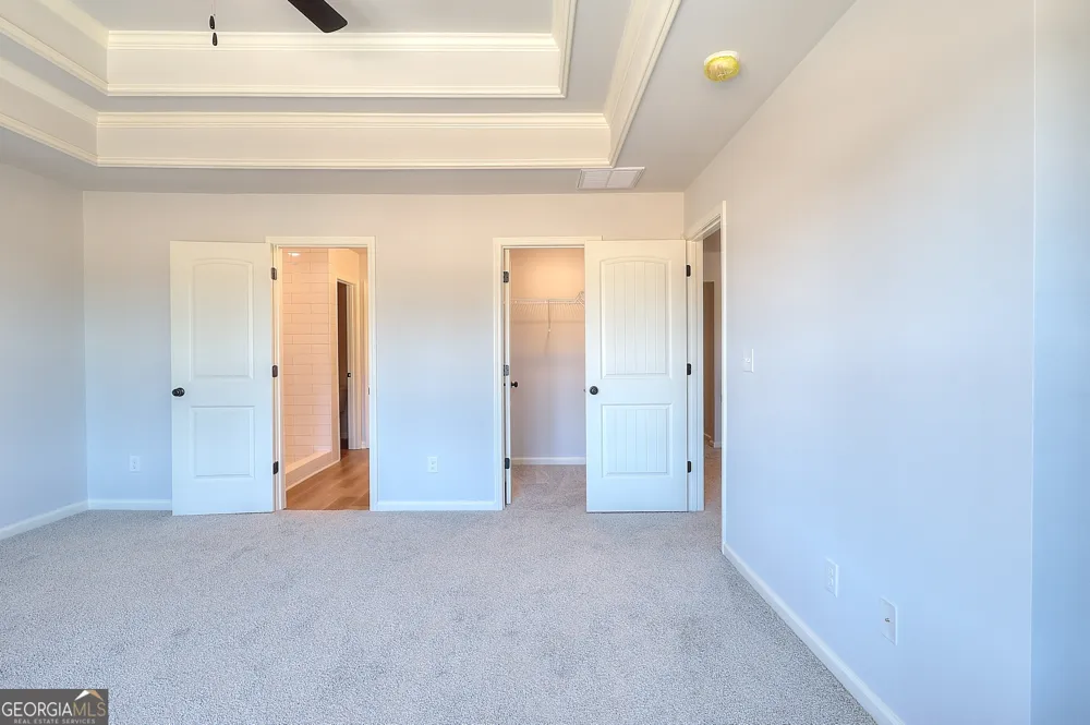 15 Crest DR Hartwell, GA 30643