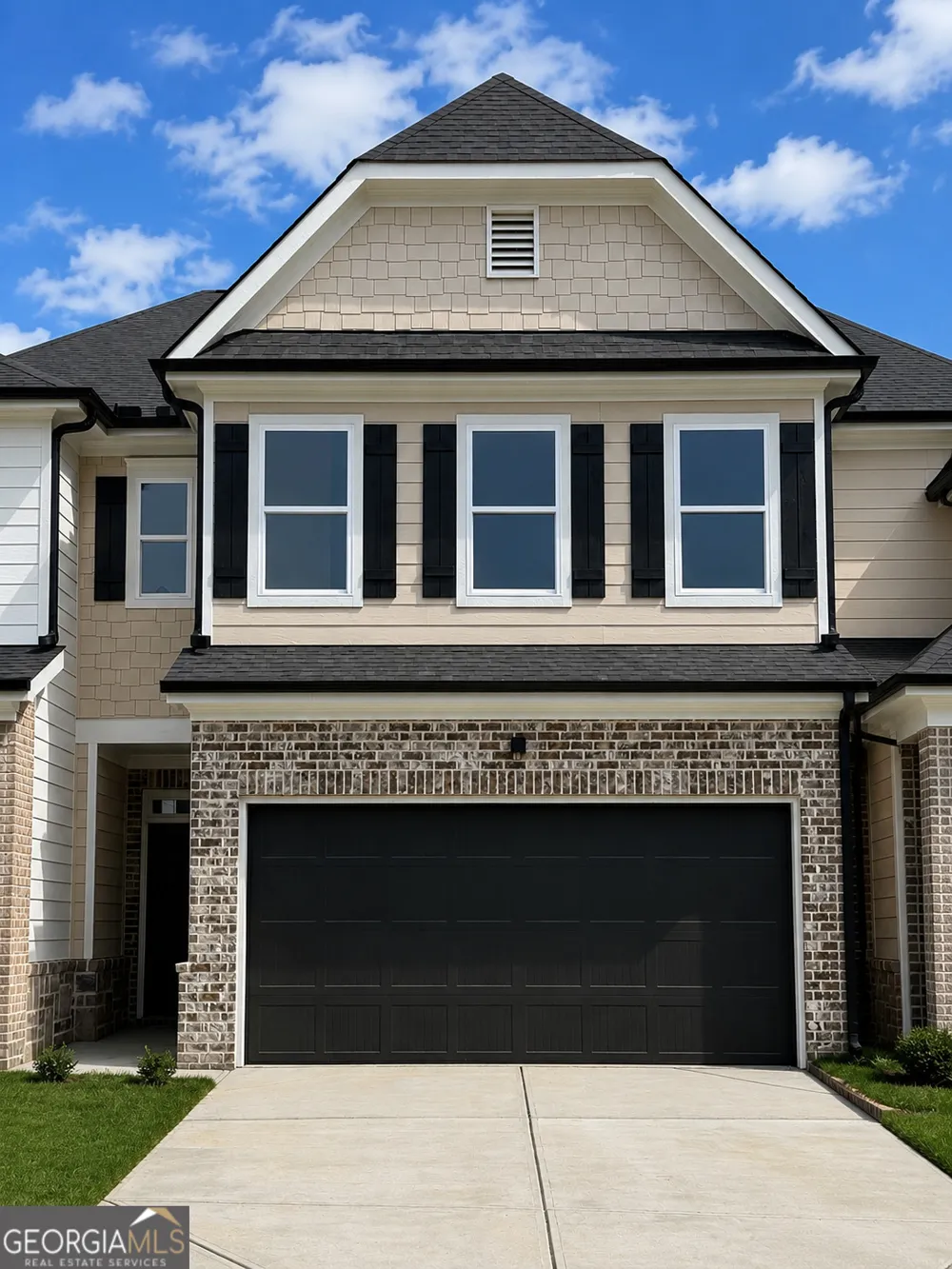 19 Crest DR Hartwell, GA 30643