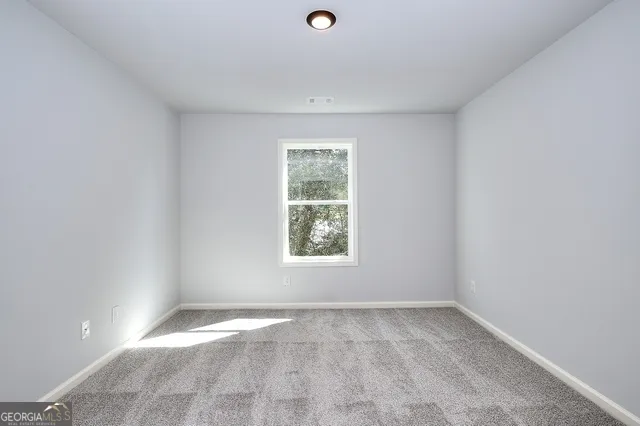 23 Crest DR Hartwell, GA 30643