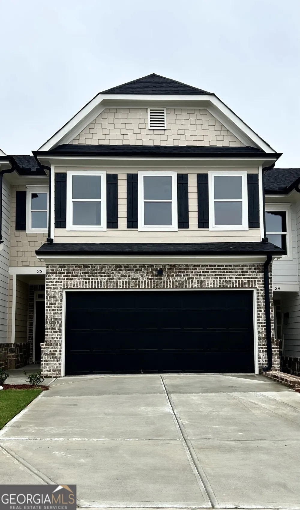 23 Crest DR Hartwell, GA 30643