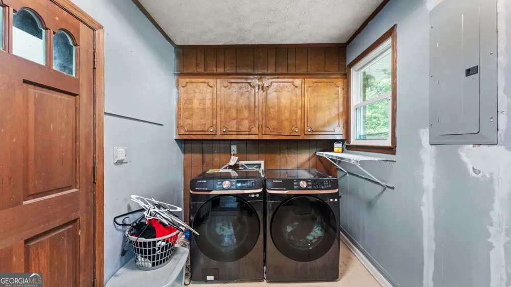 301 Briarwood DR Calhoun, GA 30701