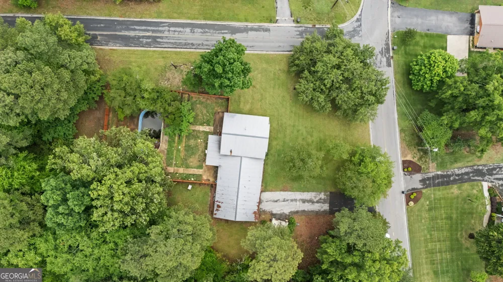 301 Briarwood DR Calhoun, GA 30701