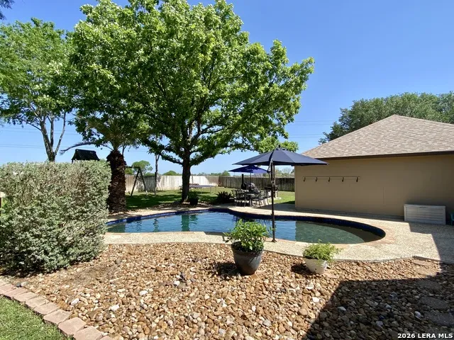 256 Las Brisas Seguin, TX 78155