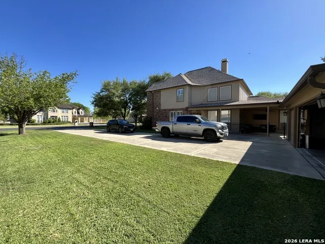 256 Las Brisas Seguin, TX 78155