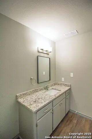 806 W Powell Beeville, TX 78102