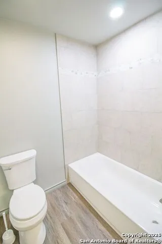 806 W Powell Beeville, TX 78102