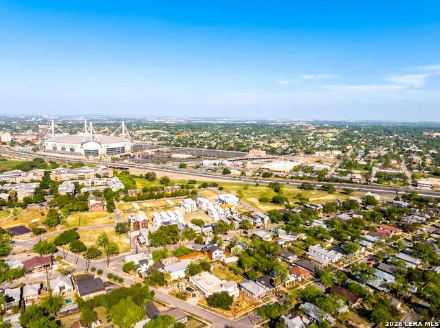 414 SANTA CLARA PL San Antonio, TX 78210