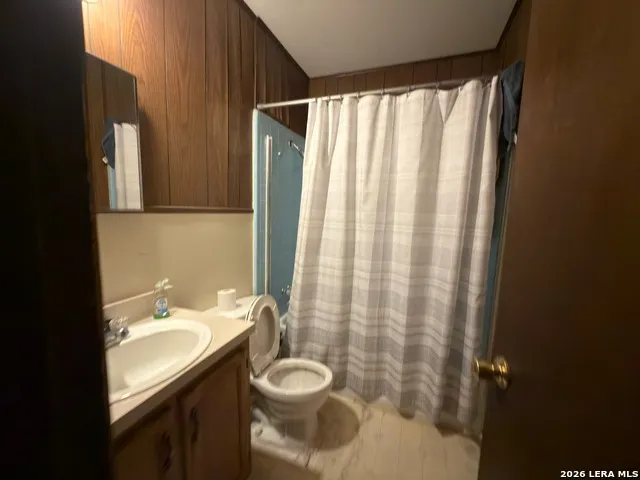 1920 Sutherland Springs Rd Floresville, TX 78114