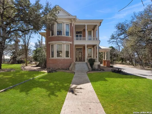 372 Magazine Ave New Braunfels, TX 78130