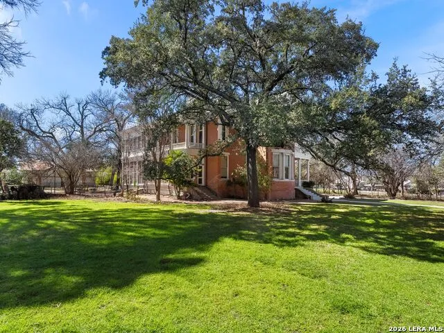 372 Magazine Ave New Braunfels, TX 78130
