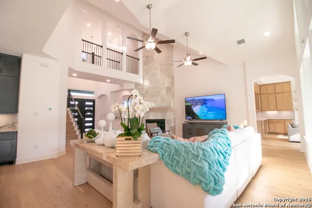 7302 Cresta Bulivar San Antonio, TX 78256