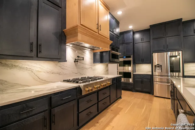 7302 Cresta Bulivar San Antonio, TX 78256