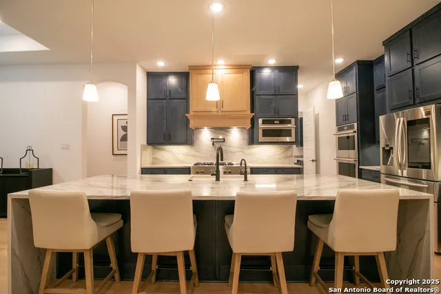 7302 Cresta Bulivar San Antonio, TX 78256