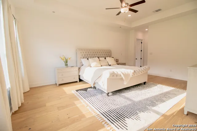 7302 Cresta Bulivar San Antonio, TX 78256