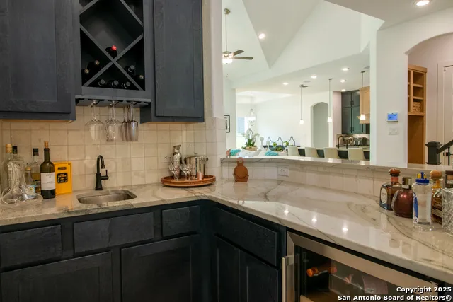 7302 Cresta Bulivar San Antonio, TX 78256
