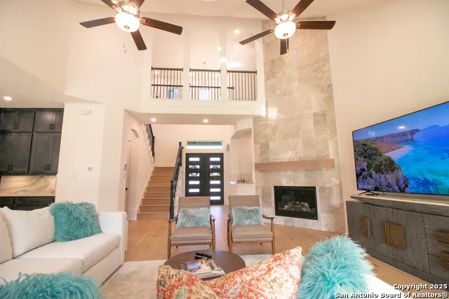 7302 Cresta Bulivar San Antonio, TX 78256