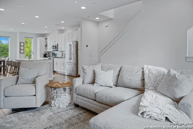 102 Tendick # 902 #UNIT 902 San Antonio, TX 78209