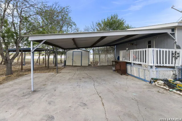 2490 Schwab Seguin, TX 78155