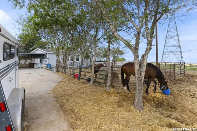 2490 Schwab Seguin, TX 78155