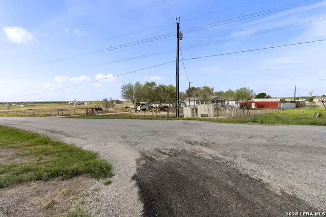 2490 Schwab Seguin, TX 78155