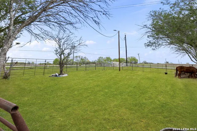 2490 Schwab Seguin, TX 78155