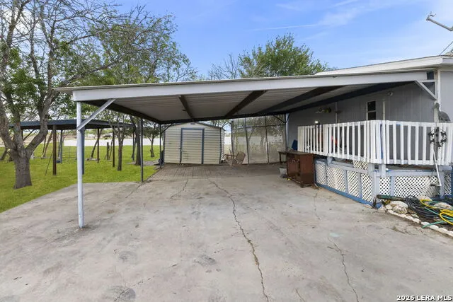 2490 Schwab Seguin, TX 78155