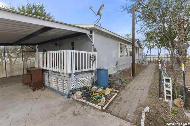 2490 Schwab Seguin, TX 78155