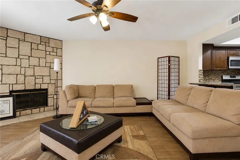 25636 Sharp Dr #E Hemet, CA 92544
