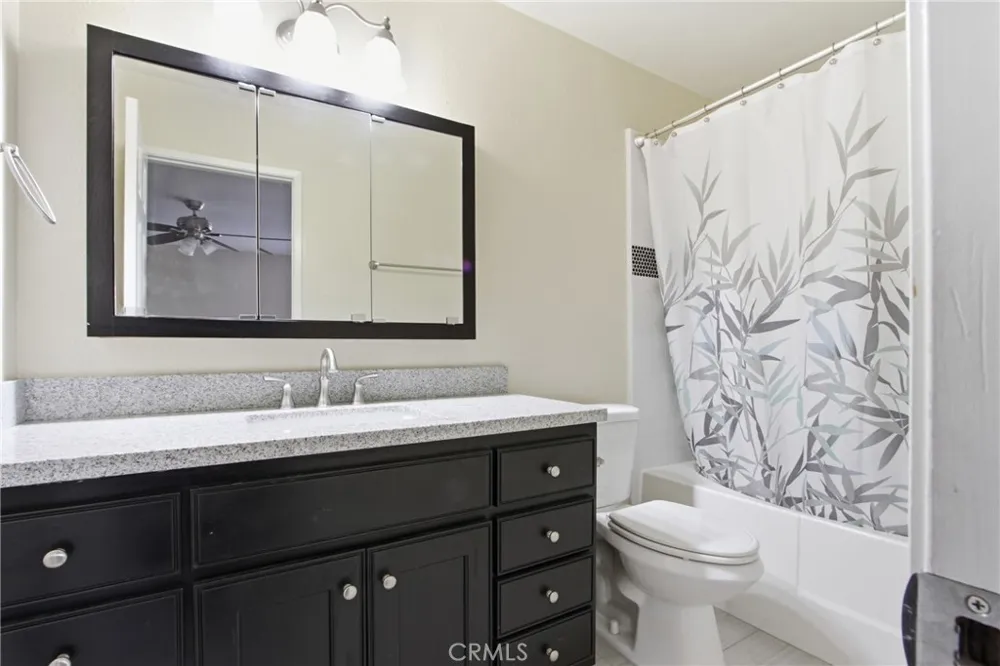 25636 Sharp Dr #E Hemet, CA 92544