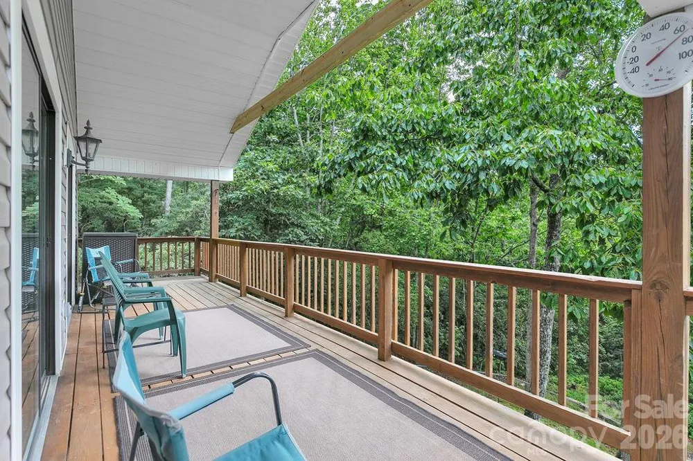 108 Easy Street Cedar Mountain, NC 28718