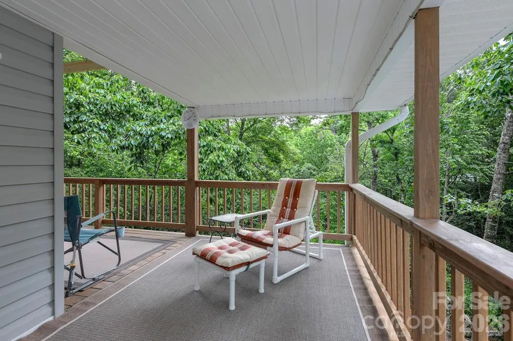 108 Easy Street Cedar Mountain, NC 28718