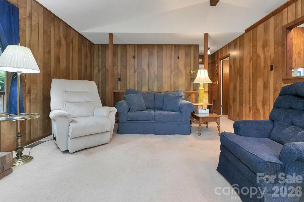 108 Easy Street Cedar Mountain, NC 28718